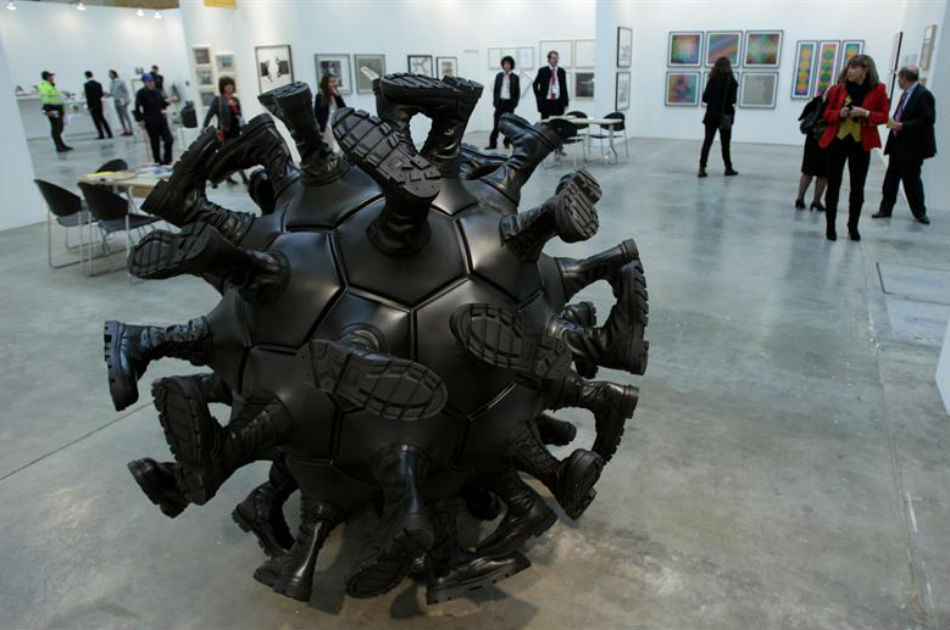 La novena edición de la Feria Internacional de Arte de Bogotá (ArtBo) la más importante de Colombia abrirá al público este viernes con la participación de 65 galerías de 21 países.