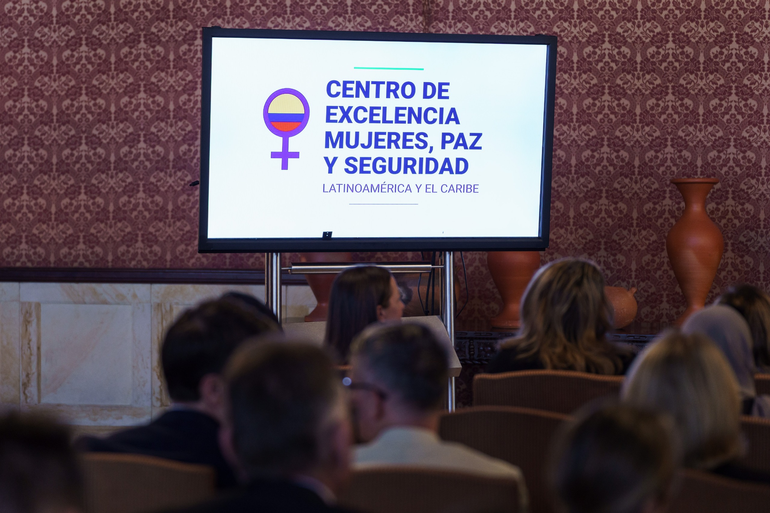 Así funcionará el Centro de Excelencia de Mujeres, Paz y Seguridad