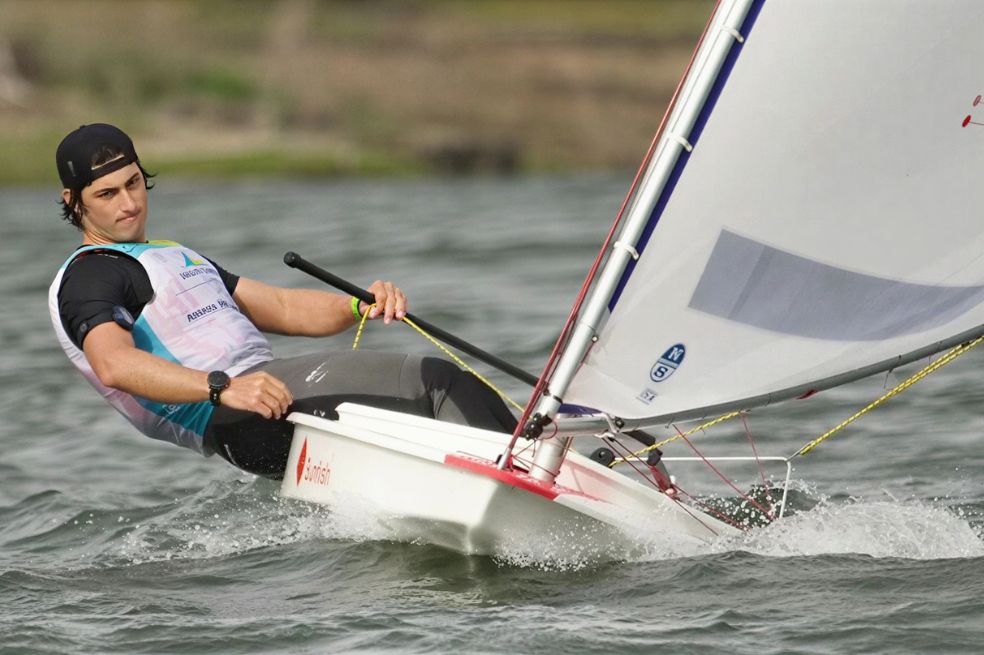 Simón Gómez, el colombiano que aprendió a leer el viento