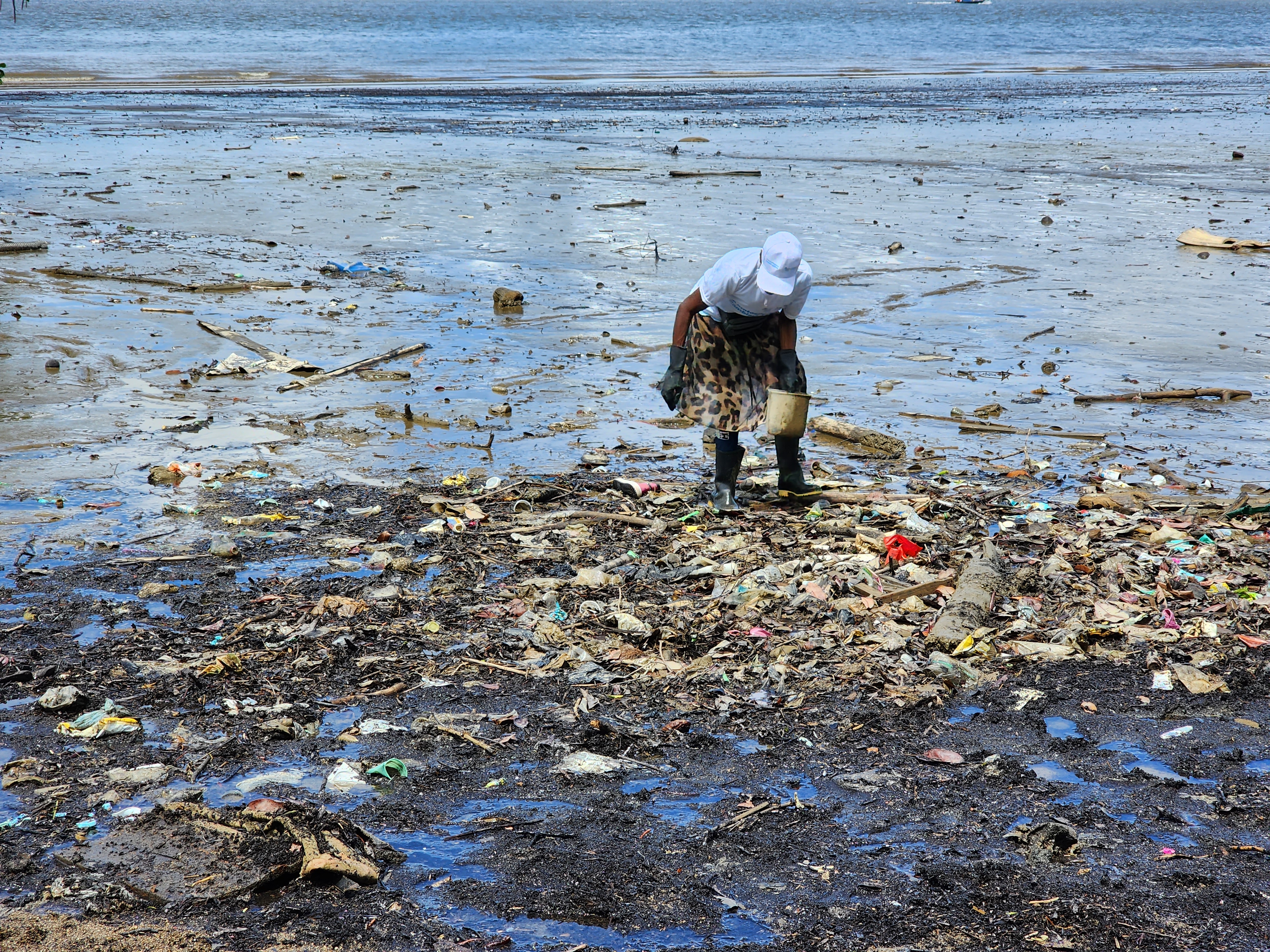 Esta organización evita que toneladas de basura queden en las playas de Colombia