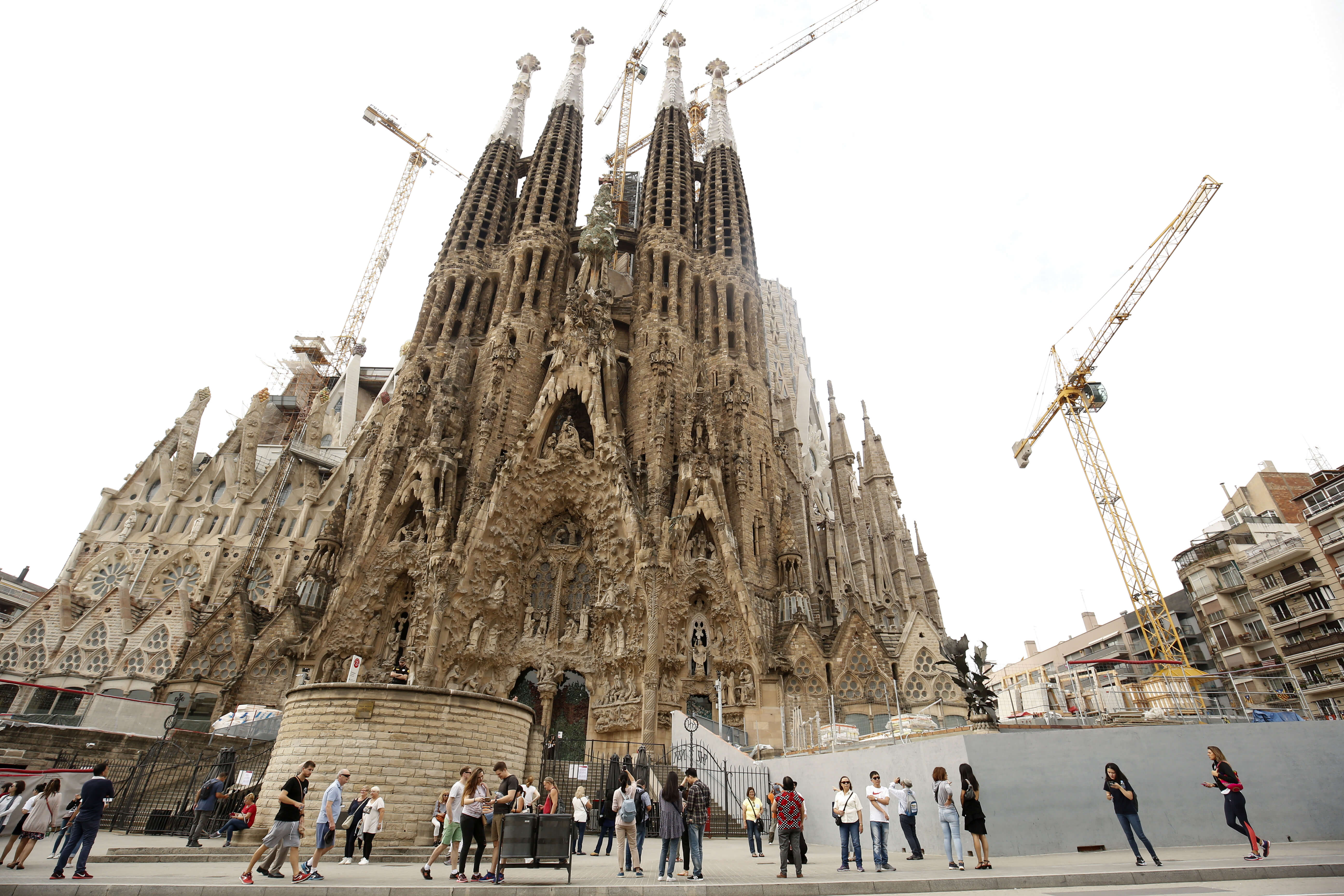 Después de 137 años, la Sagrada Familia obtiene permiso legal de construcción