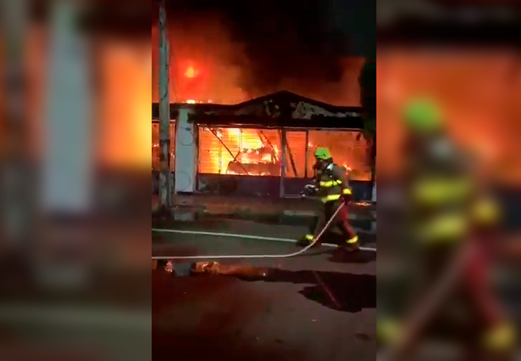 Siete muertos y cuatro heridos tras incendio en el barrio La Capellana en Cúcuta