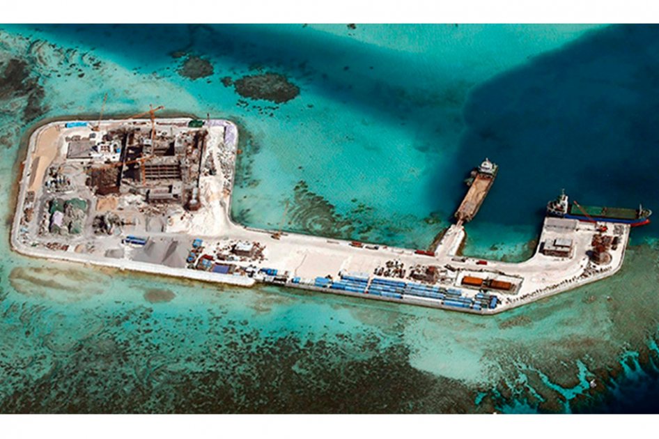 Manila acusa a Pekín de construir isla secreta en mar de China