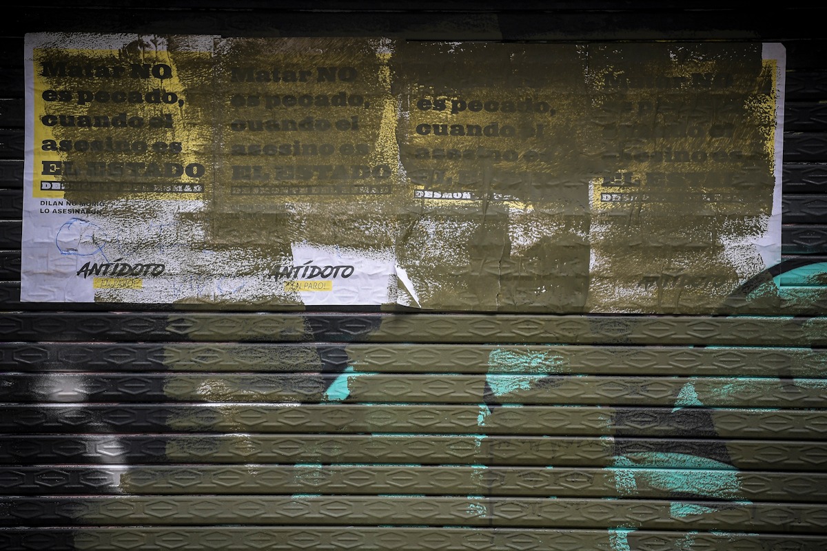Colectivos de artistas ya habían restaurado el mural en una ocasión, cuando fue pintado meses atrás con pintura negra.