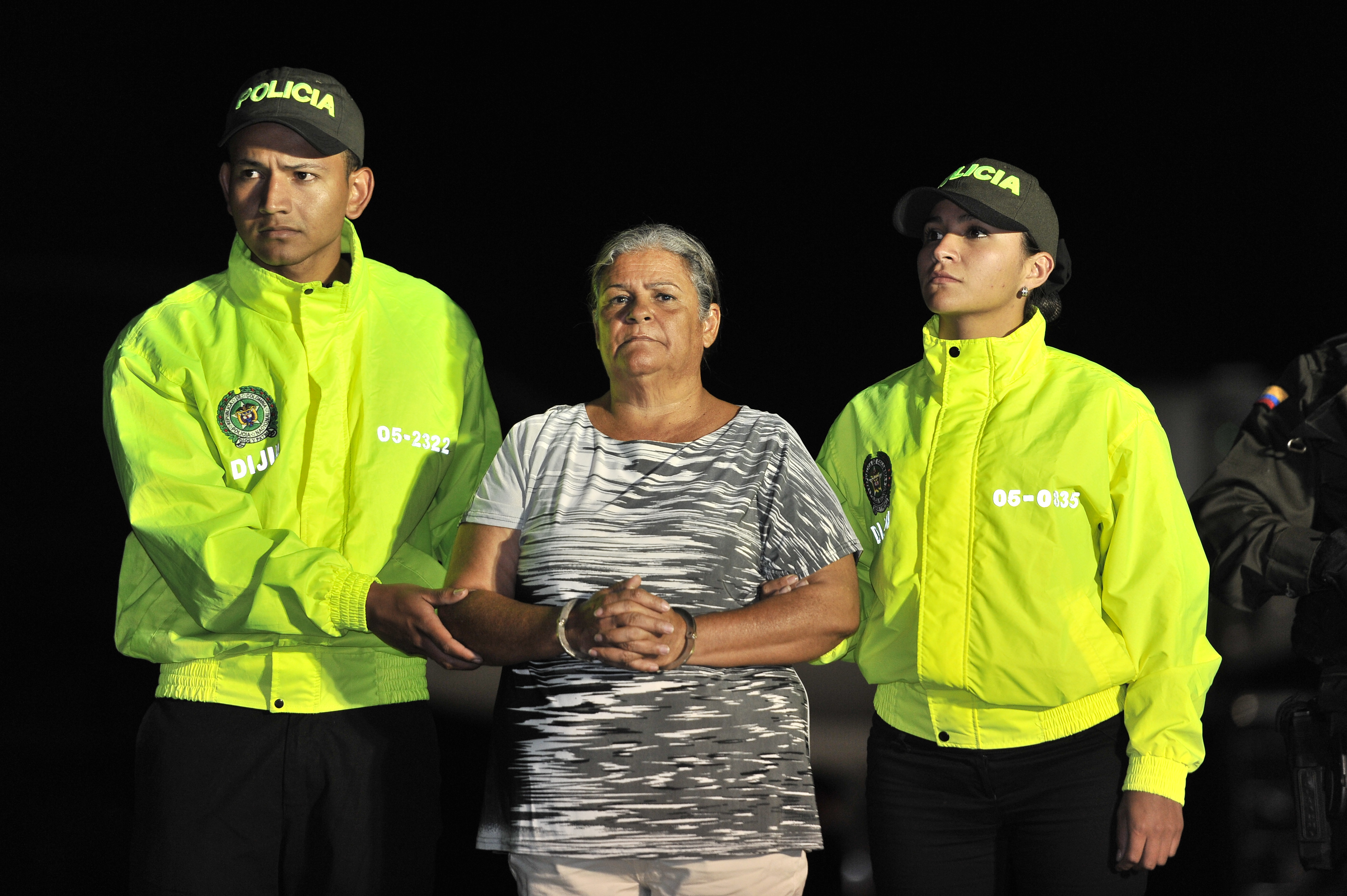 Captura de Gómez, cuñada de los Castaño Gil a sus llegada al aeropuerto de CATAM.