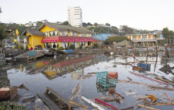 La localidad costera de Con Con, cerca de Valparaíso, fue una de las más afectadas por el terremoto y el tsunami posterior. Miles de personas fueron evacuadas de allí. / EFE