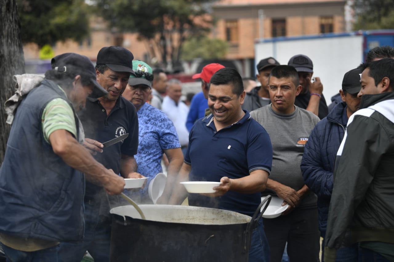 En imágenes: Avanza la tercera jornada de paro camionero en Bogotá y va para largo