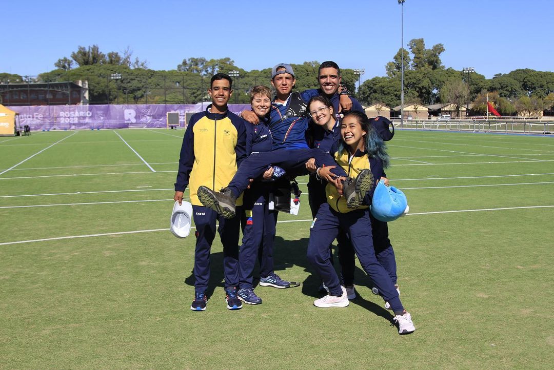 Daniel Jimenez se colgó la medalla de oro en la prueba de arco recurvo individual.