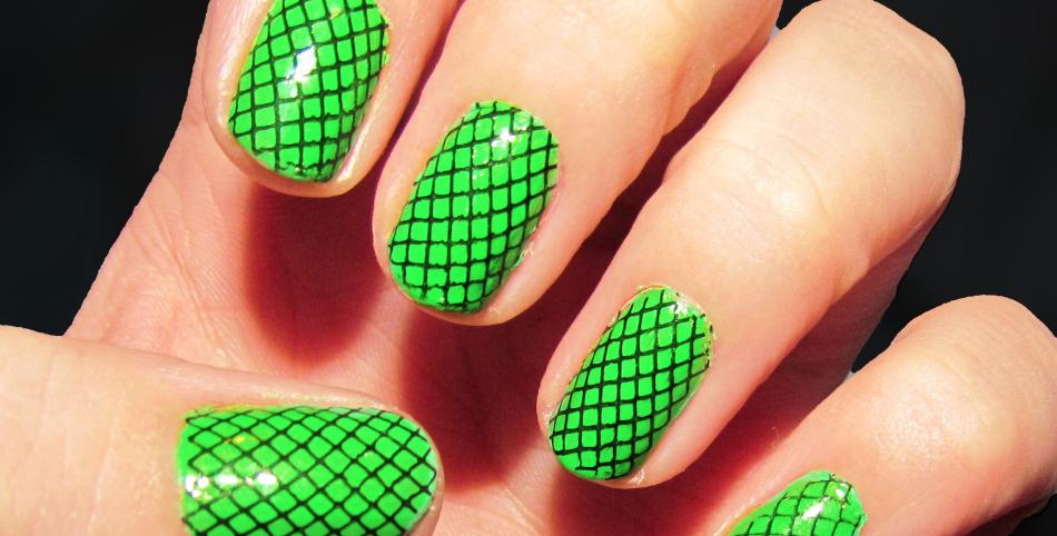 Diseños geométricos para tus uñas: ¡Imperdible!