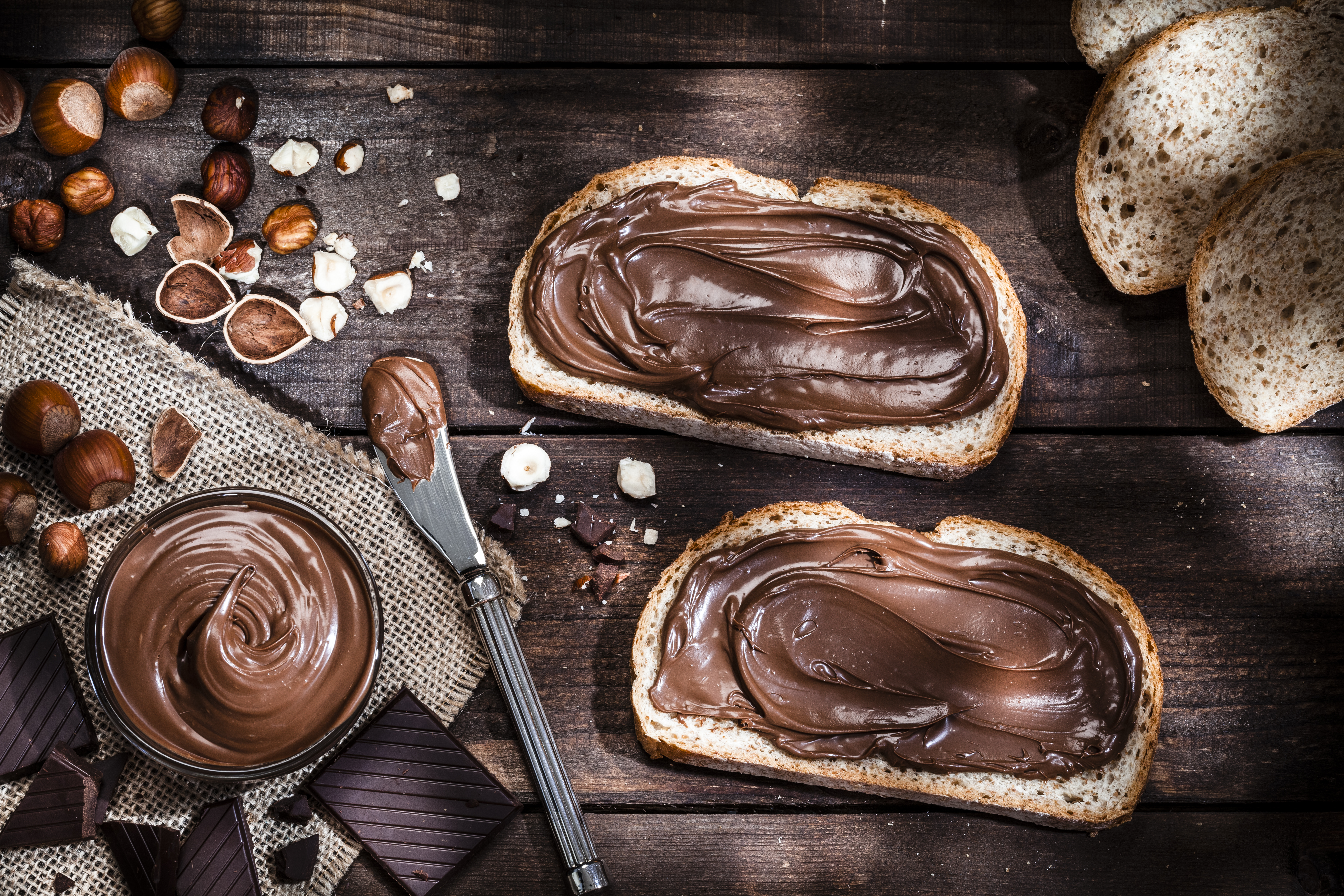 ¿Cómo se prepara un sándwich de chocolate?