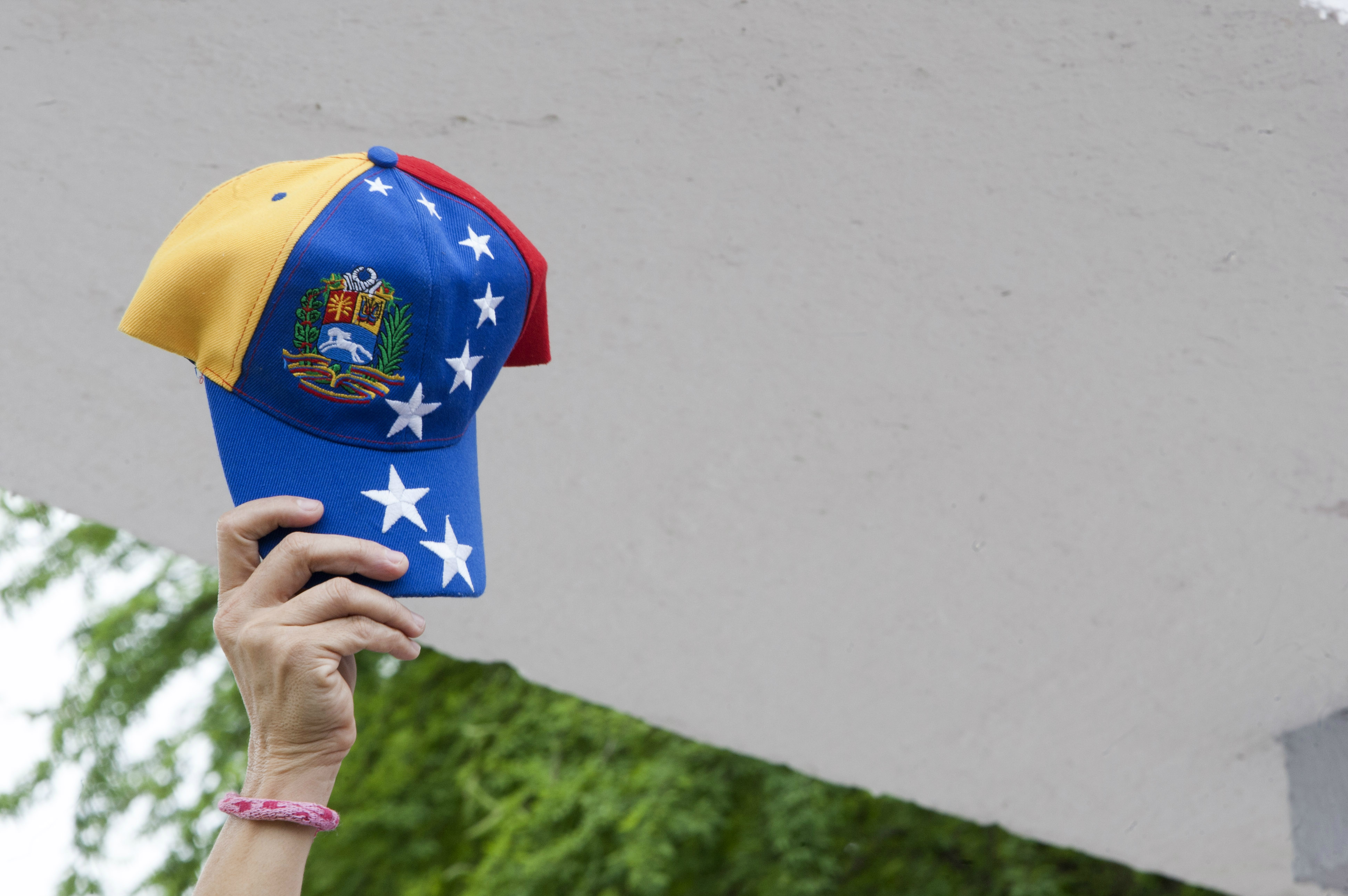 FMI: inflación de Venezuela será de 720% en 2017 y 2.068% en 2018