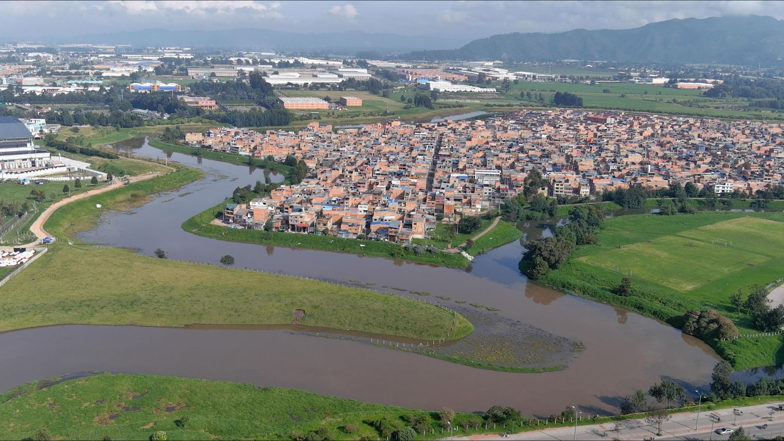 Urbanizar en zonas rurales y suburbanas de Cundinamarca tendrá más condiciones: CAR