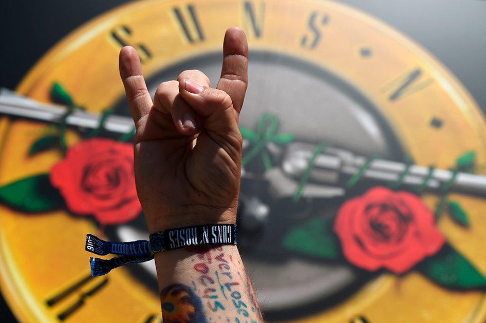 Guns N’ Roses adelanta concierto de reencuentro tras 20 años de separación
