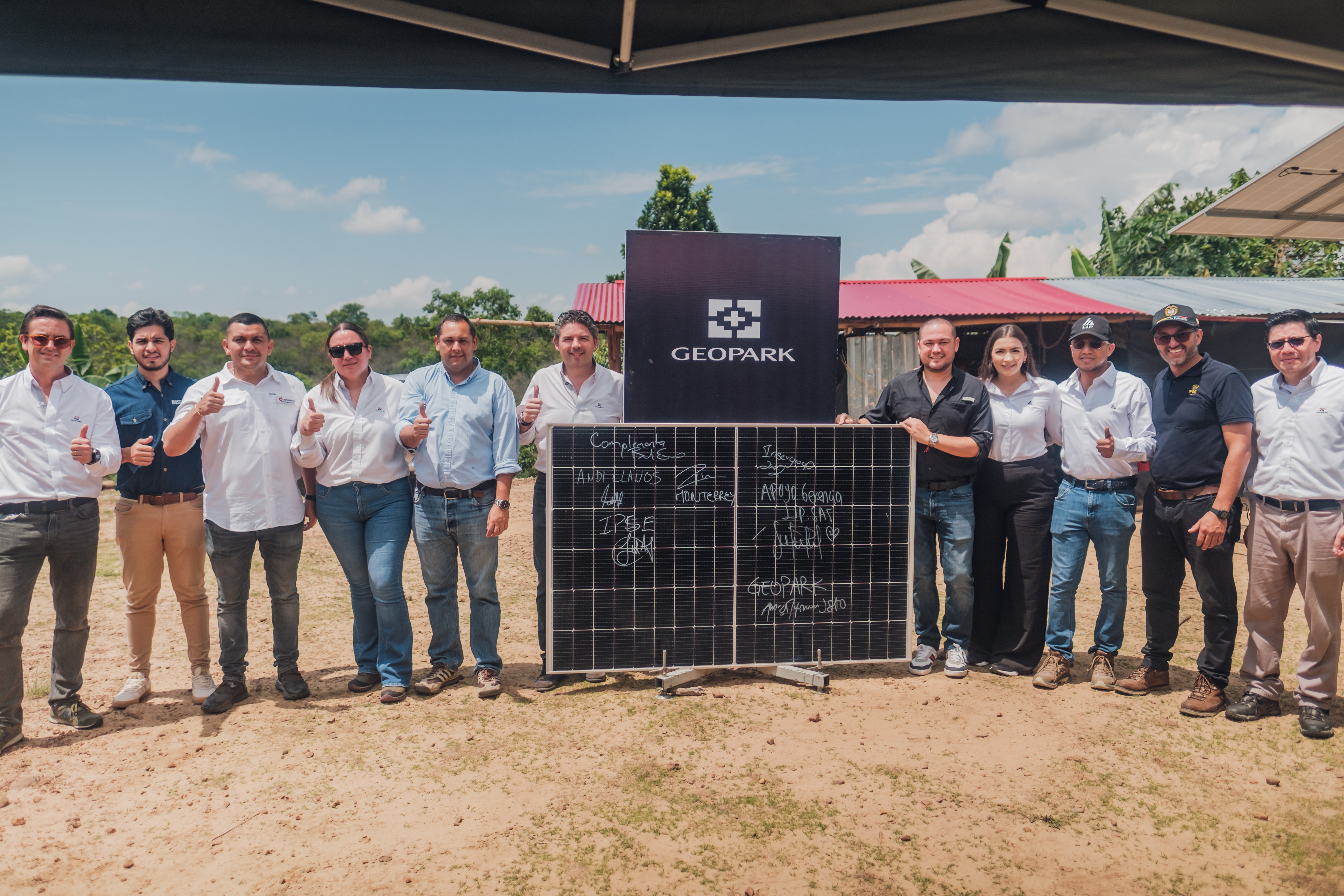 Entrega de paneles solares en Monterrey, Casanare