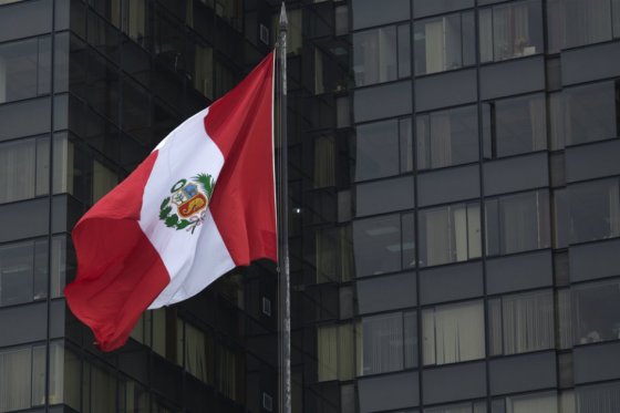 Inflación en Perú cierra en 3,23% en 2016 por alza de alimentos y educación