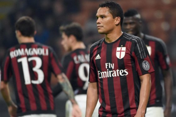 Carlos Bacca fue titular en triunfo de Milán sobre Sampdoria