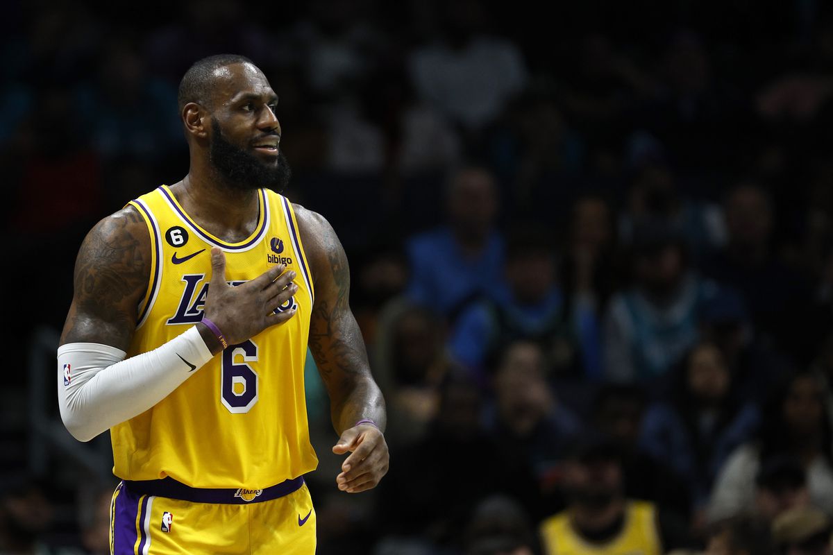 El récord de LeBron James y los 10 máximos anotadores de la NBA