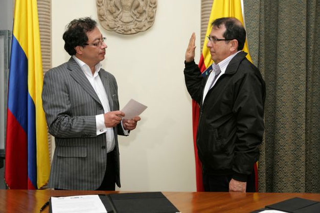 Funcionario clave de Petro renunció para unirse a campaña de Clara López