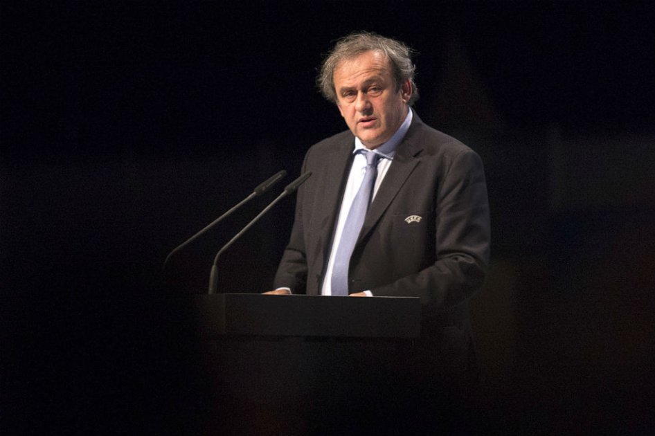 Michel Platini, el favorito a la presidencia de la Fifa en apuros