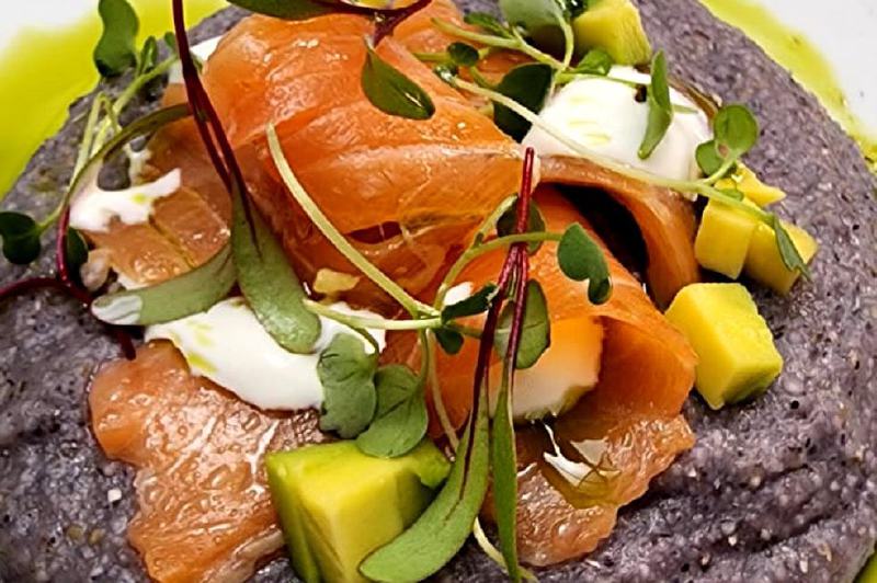 Receta para preparar polenta de maíz azul de los Montes de María