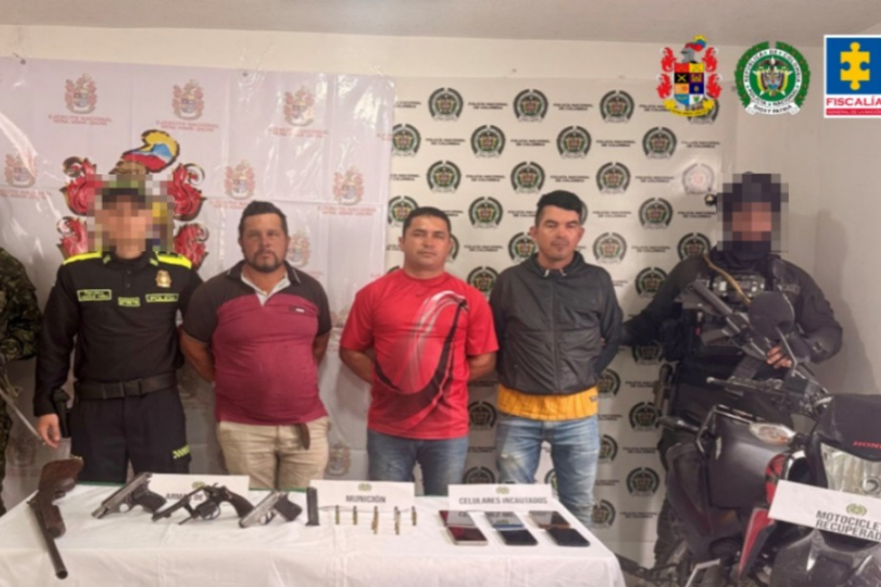 Imputan a tres presuntos disidentes de las Farc por atentado con motocicleta bomba en Huila