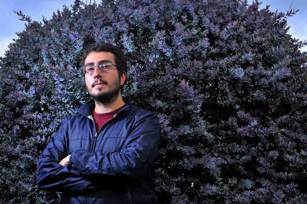 Javier Osuna ha recibido los premios Simón Bolívar en la categoría Revelación y Círculo de Periodistas de Bogotá en la categoría de Nuevos Medios por su labor periodística./Cristian Garavito - El Espectador