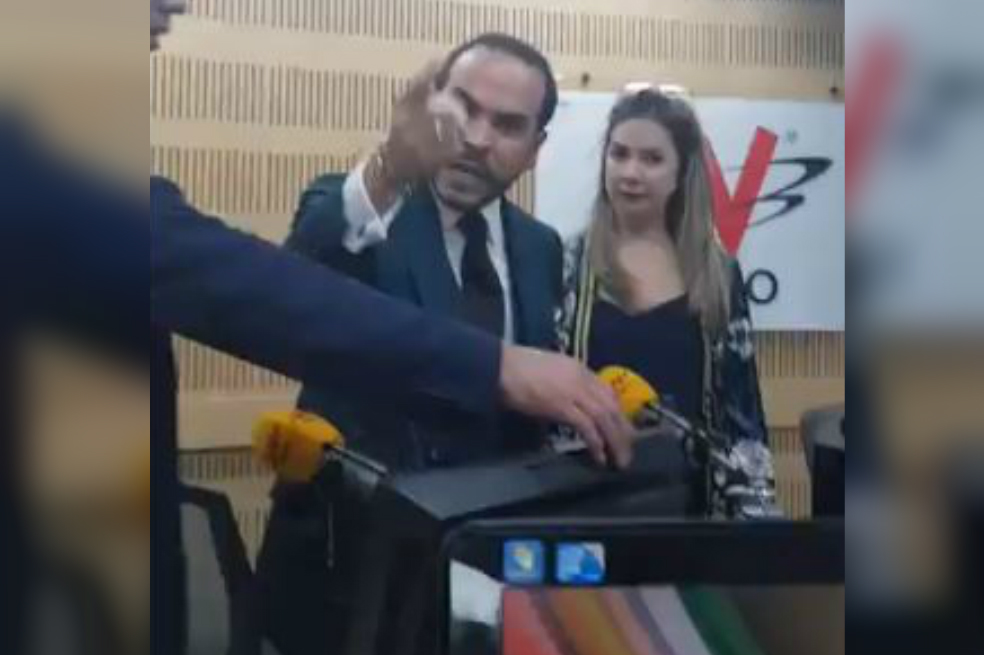 El ‘agarrón’ entre De La Espriella y Ariel Ávila por la llegada de la FARC al Congreso