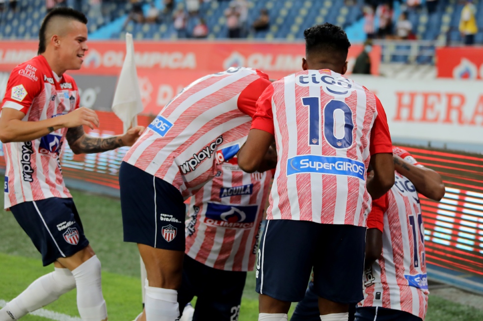 Júnior superó a Once Caldas en el partido de las equivocaciones