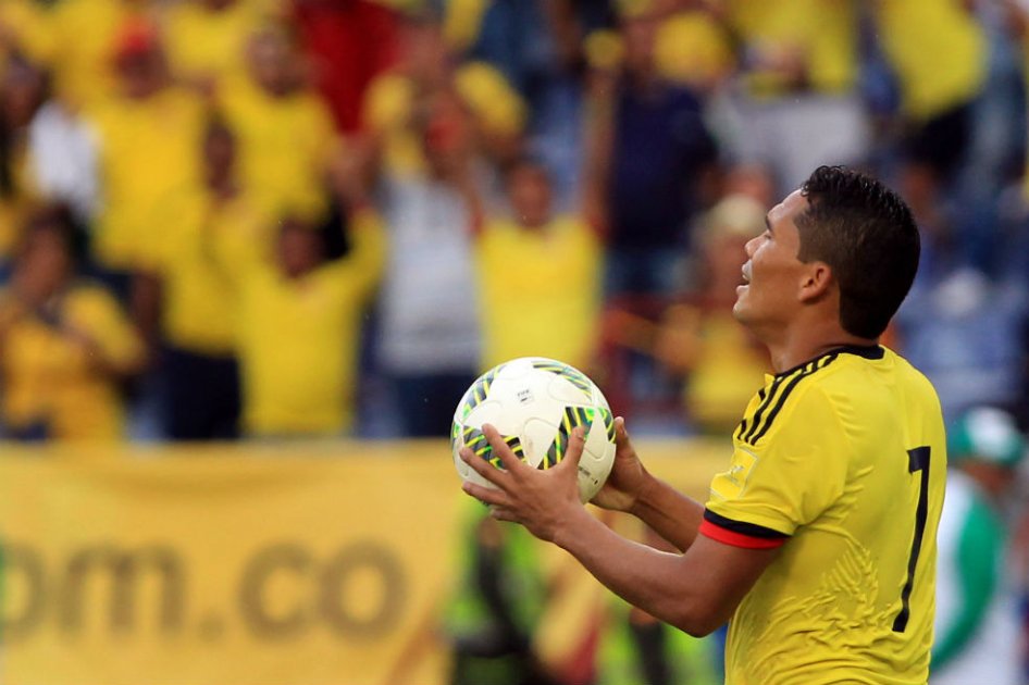 Carlos Bacca y una tarde difícil en el Metropolitano