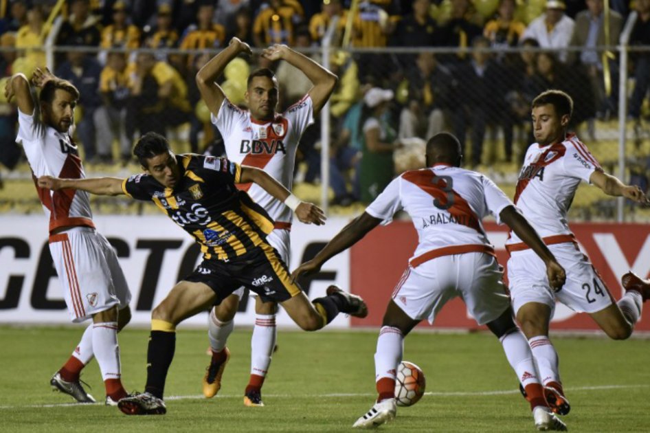 A River Plate se le escapó un triunfo en La Paz en el último minuto