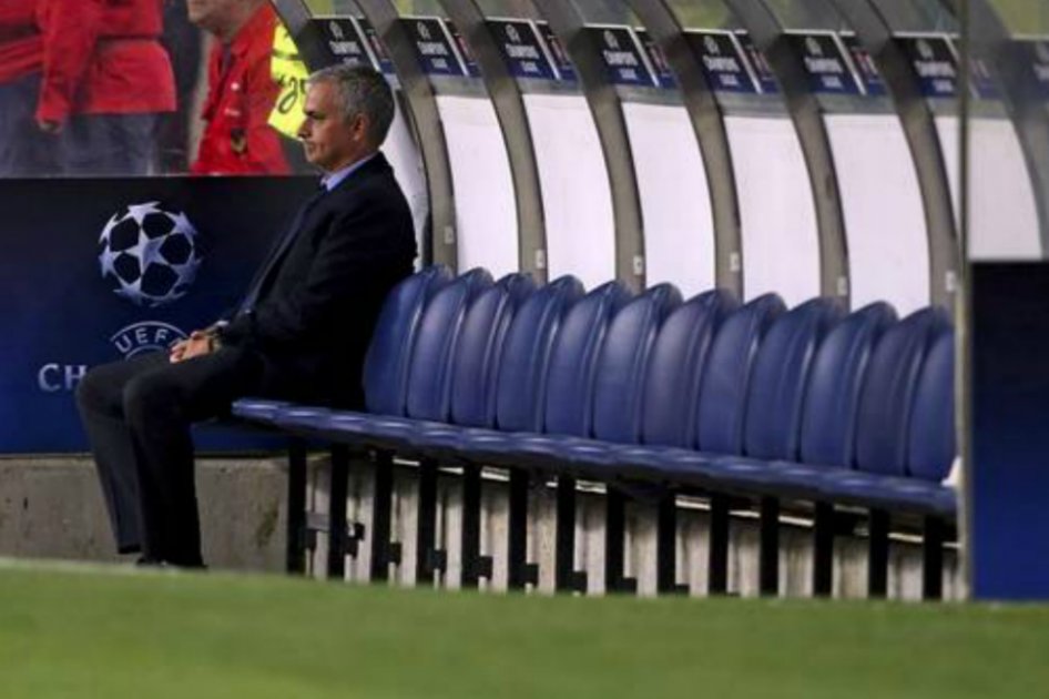 Chelsea debería desembolsar US$57 millones para echar a Mourinho