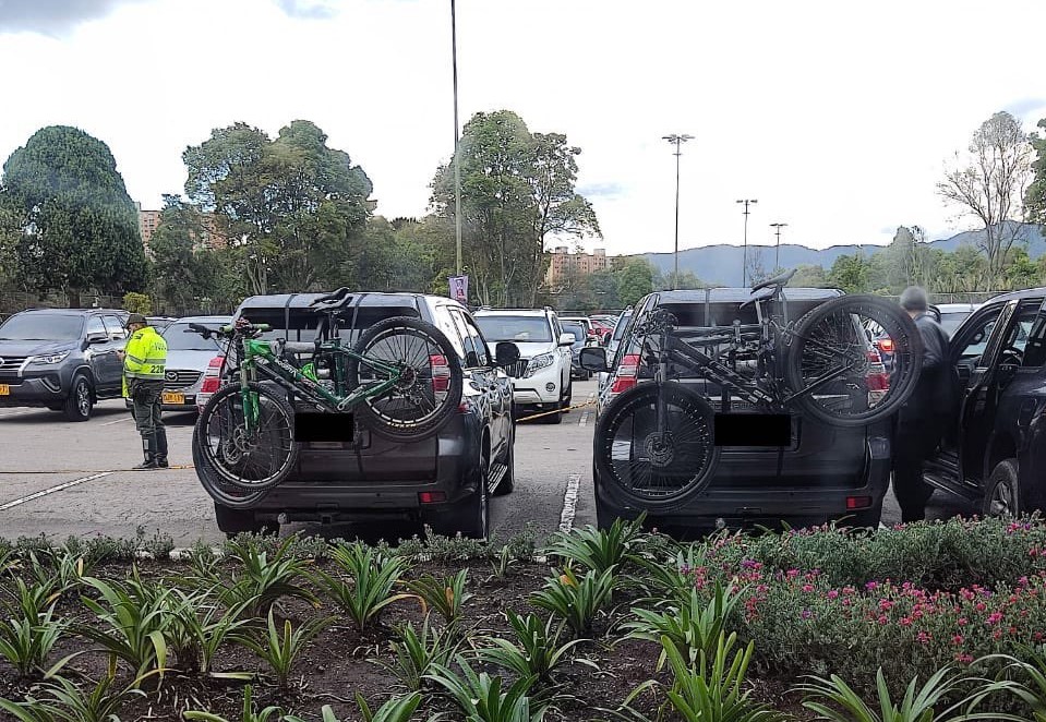 Denuncian compra de portabicicletas con dineros de la Alcaldía de Bogotá