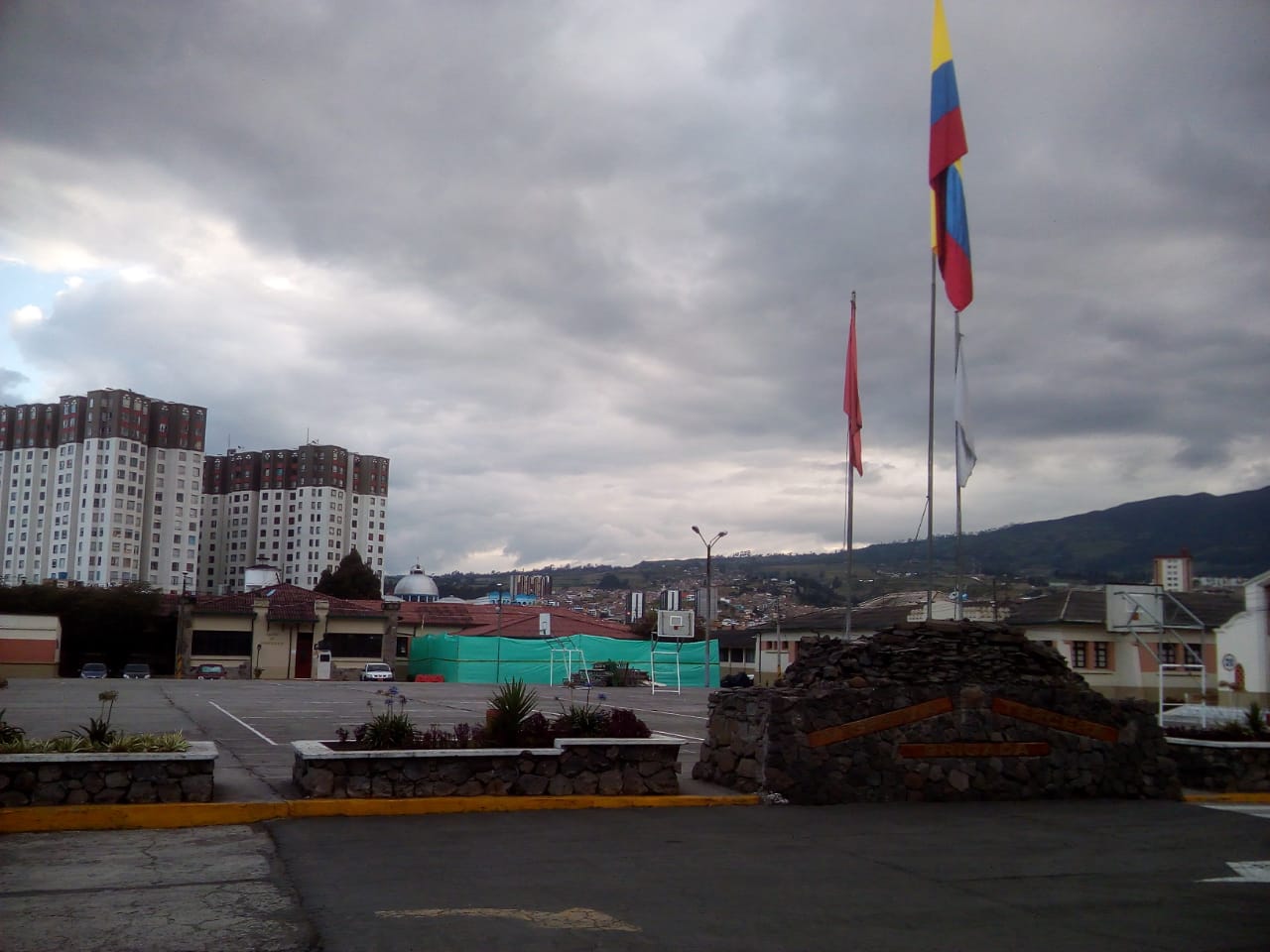 Confirman 19 casos de COVID-19 en base militar en la frontera con Ecuador