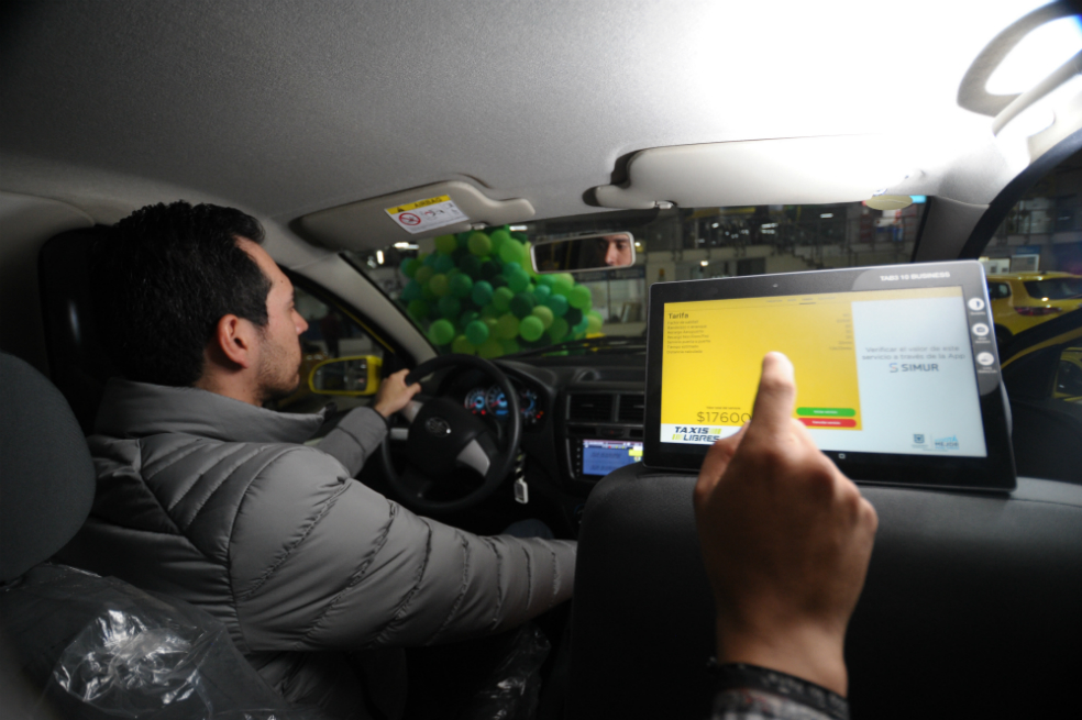 El uso de tableta no sería obligatorio para implementación del taxi inteligente en Bogotá