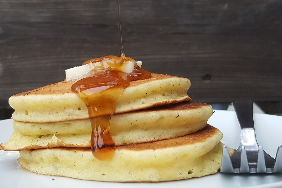 ¿Cómo hacer panqueques con harina de trigo en 10 minutos? Esta receta te encantará
