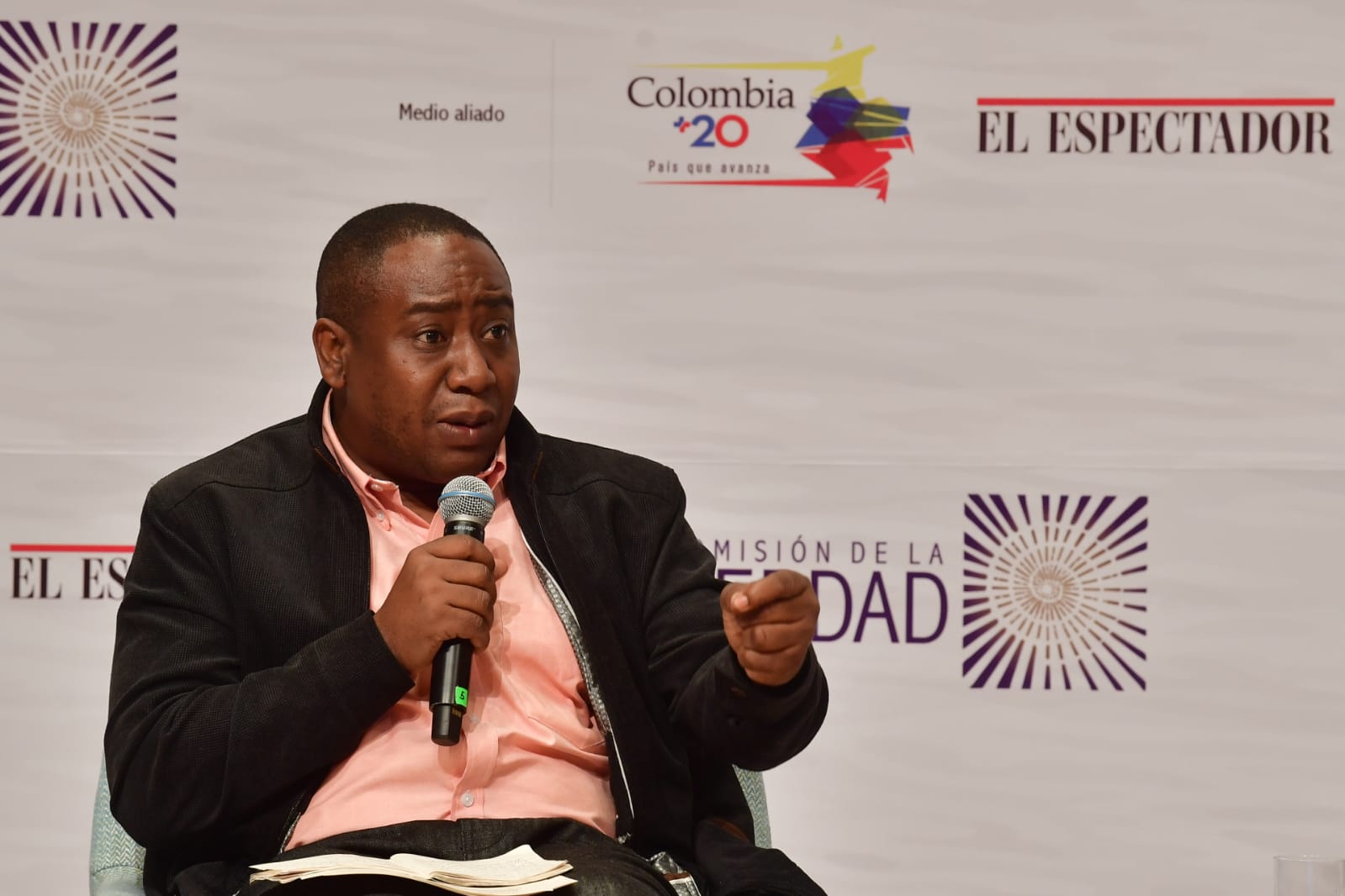 Leyner Palacios, comisionado encargado de las recomendaciones en el informe final de la CEV.