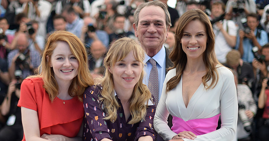Hilary Swank demanda al sindicato de actores por problemas en sus ovarios