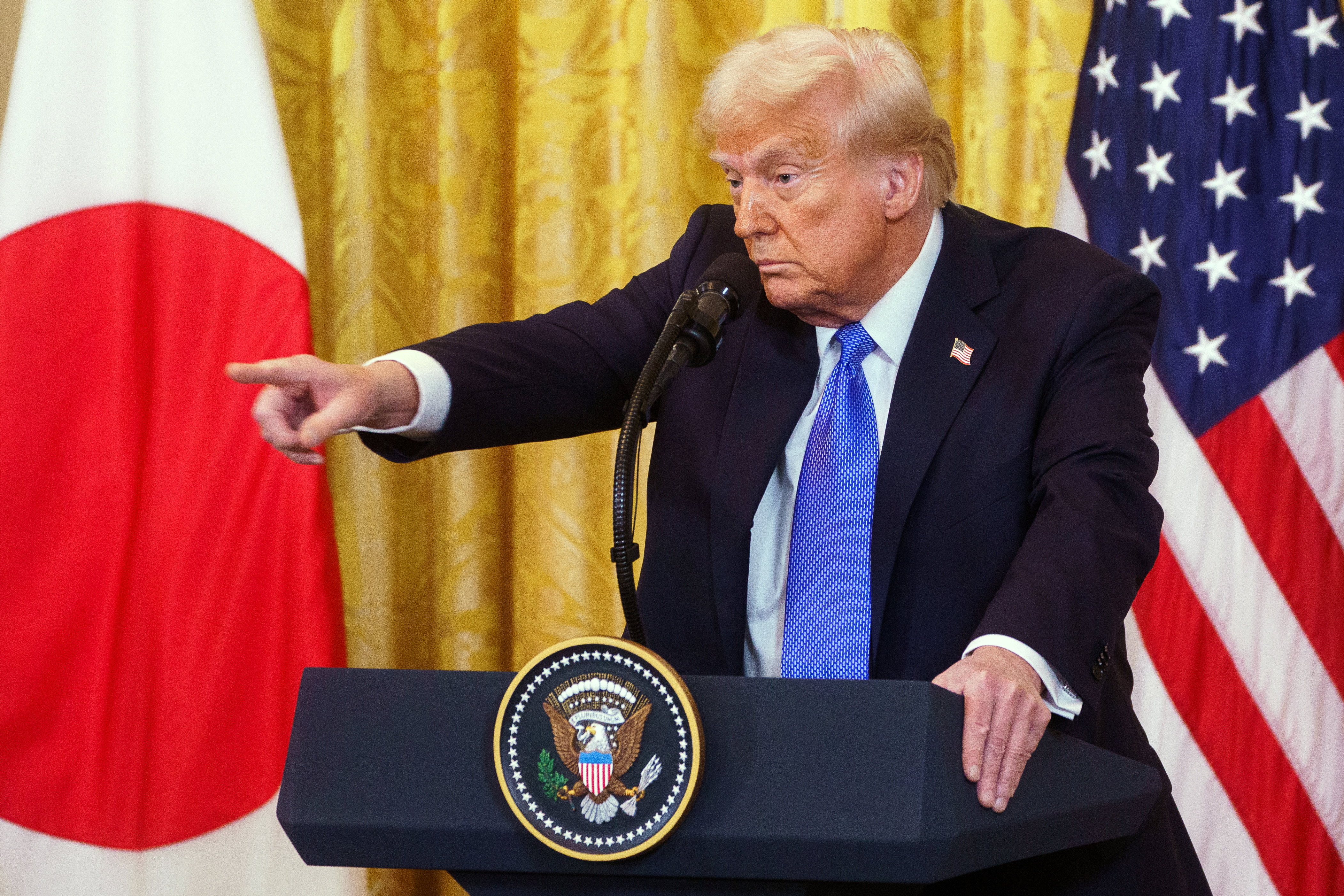 “El mayor escándalo”: Trump dice que plata de Usaid fue robada y dada a los medios