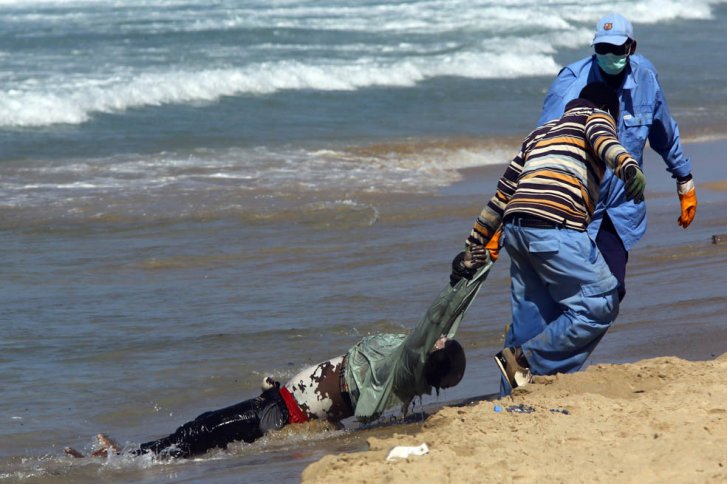 Migrantes africanos y su travesía mortal