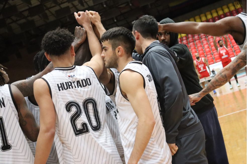 Piratas mostró su casta en Bogotá y le empató la serie a Titanes