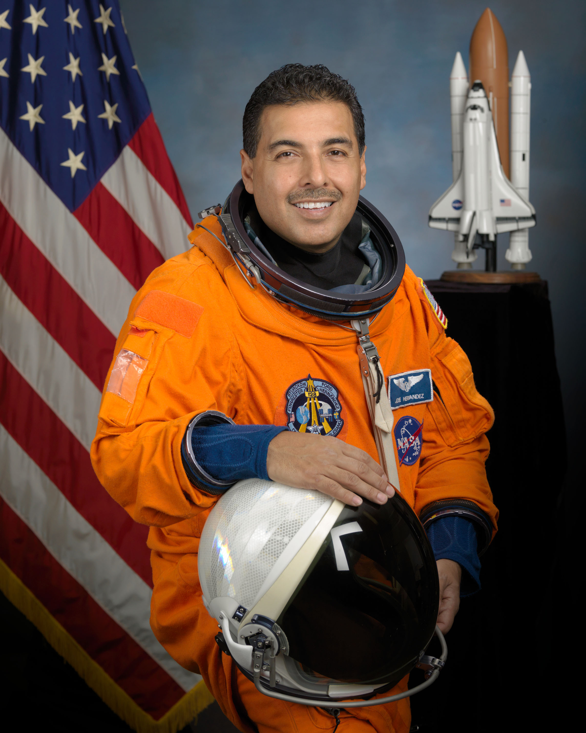 José Hernández astronauta