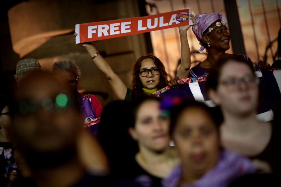 Corte Suprema de Brasil autoriza a Lula a conceder entrevistas a los medios