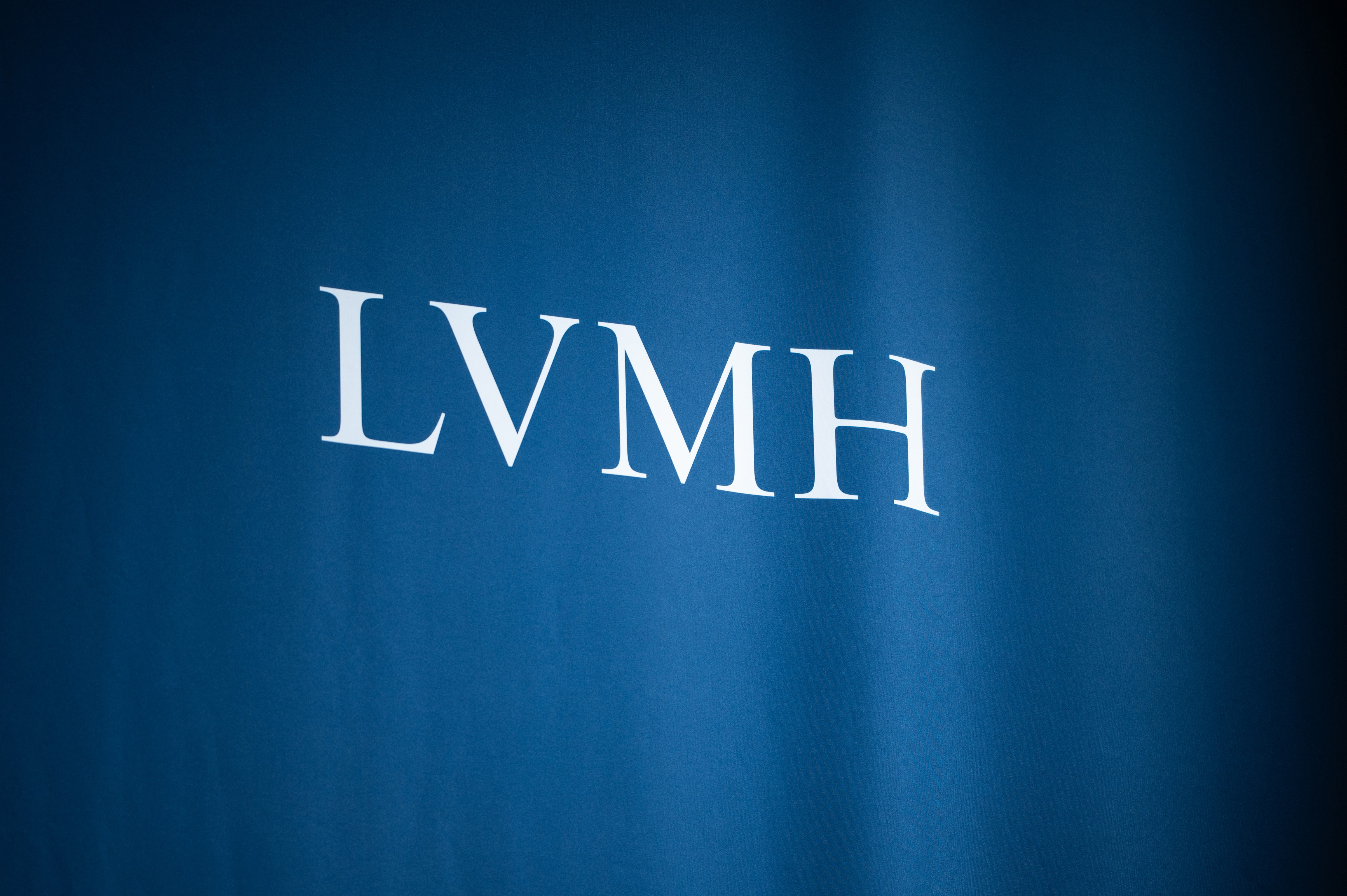 La sueca Hodakova gana el concurso de jóvenes talentos de moda del grupo LVMH