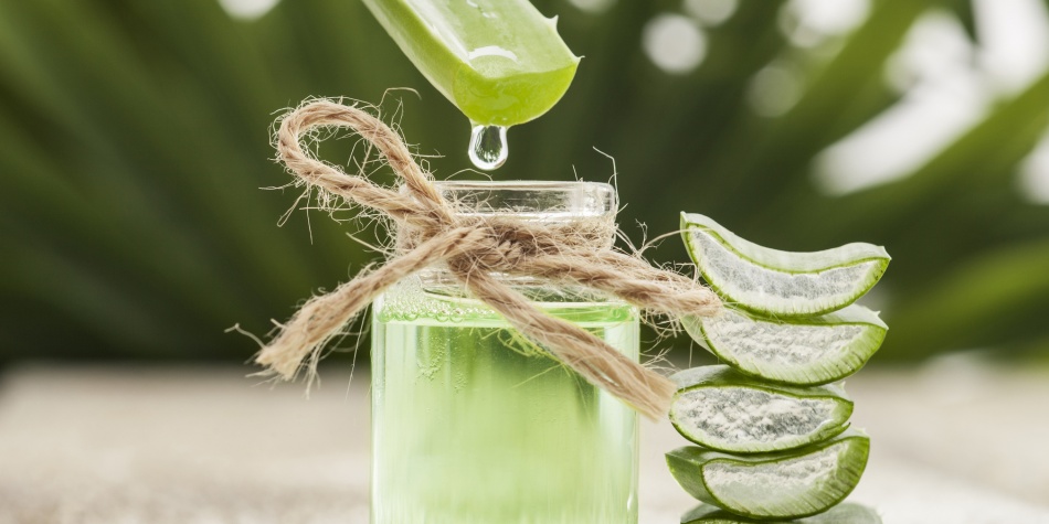 Colon irritable: Este jugo de piña, aloe vera y pepino te ayudará a desinflamar