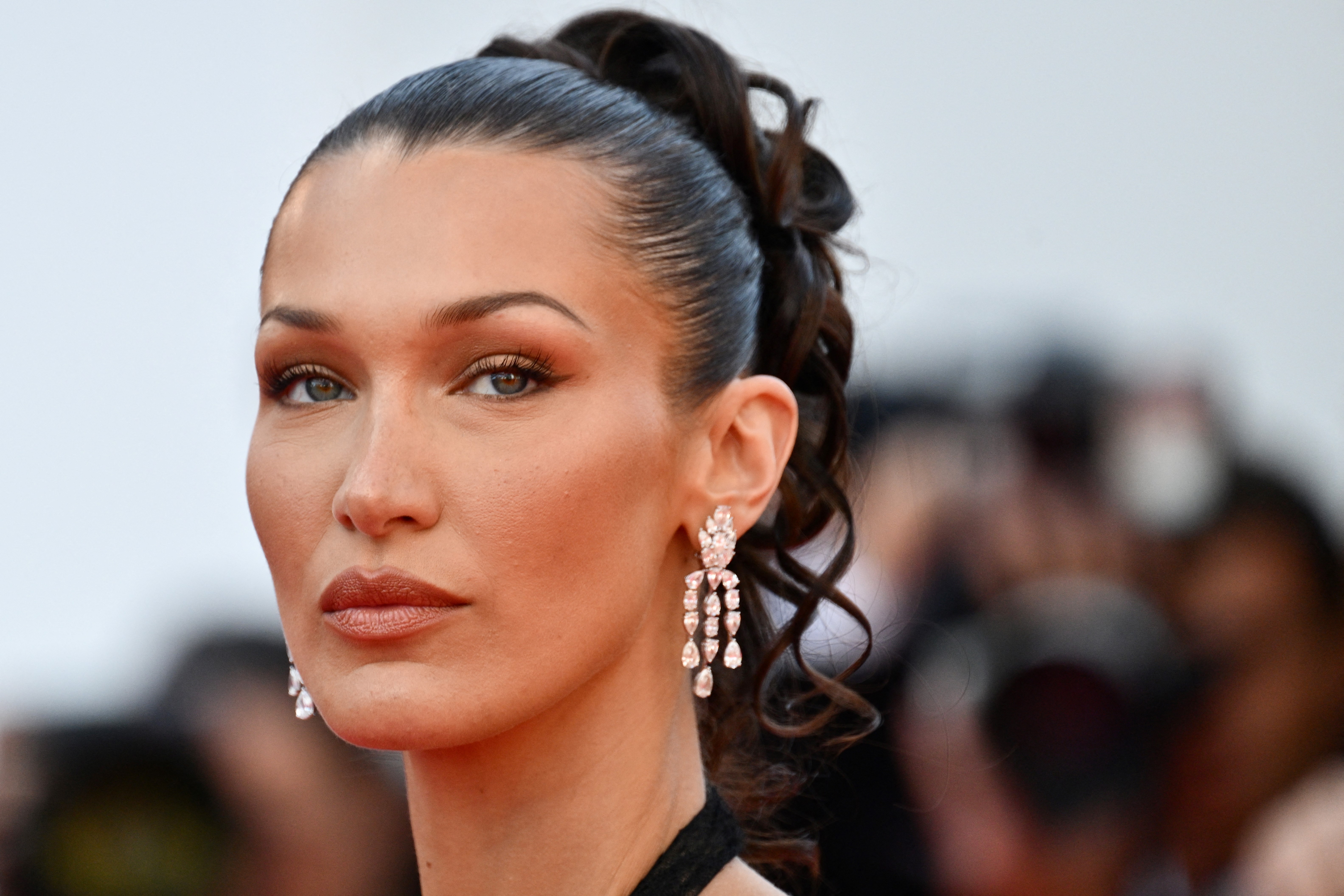 La modelo Bella Hadid es retirada de campaña de Adidas por controversia sobre Gaza