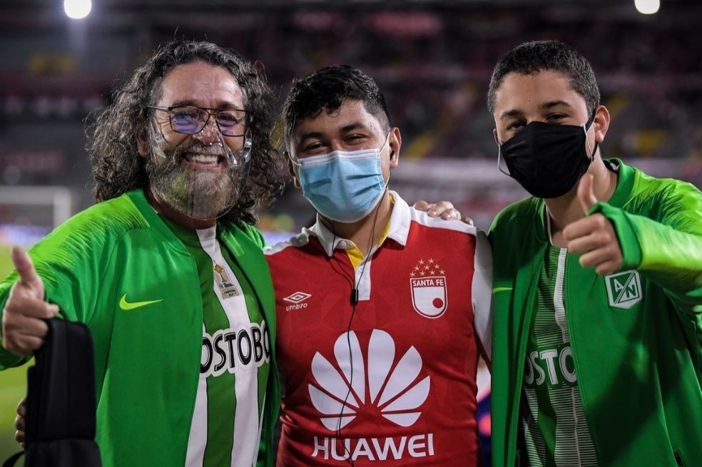 Las condiciones que anunció Claudia López para la vuelta de los hinchas en Bogotá