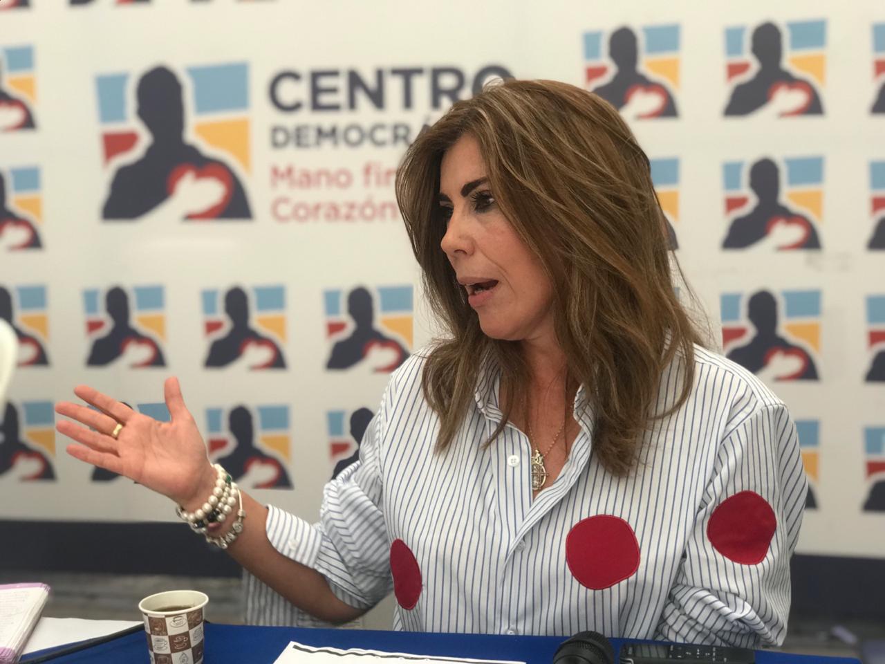 Centro Democrático empieza entrega de avales para las elecciones de octubre