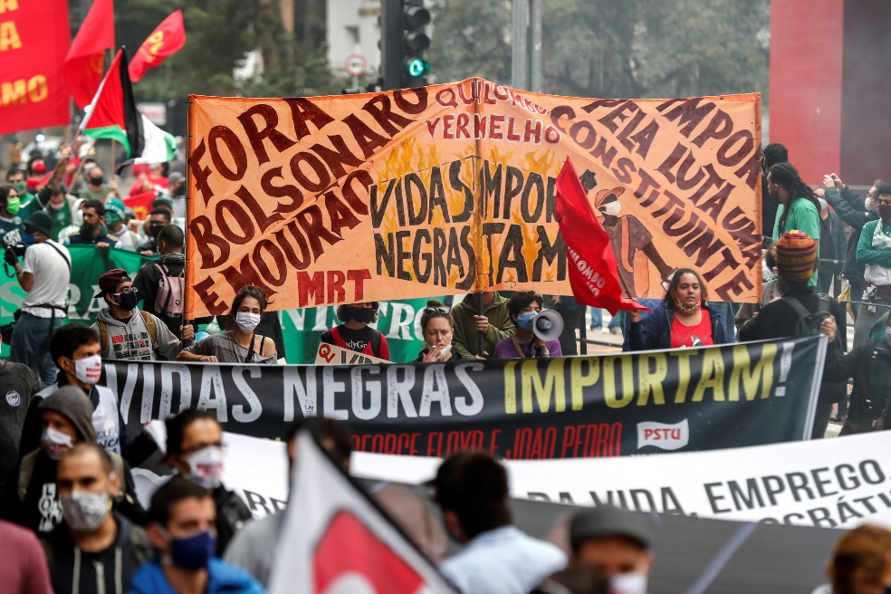 Otro domingo agitado en Brasil: más protestas en medio de la pandemia