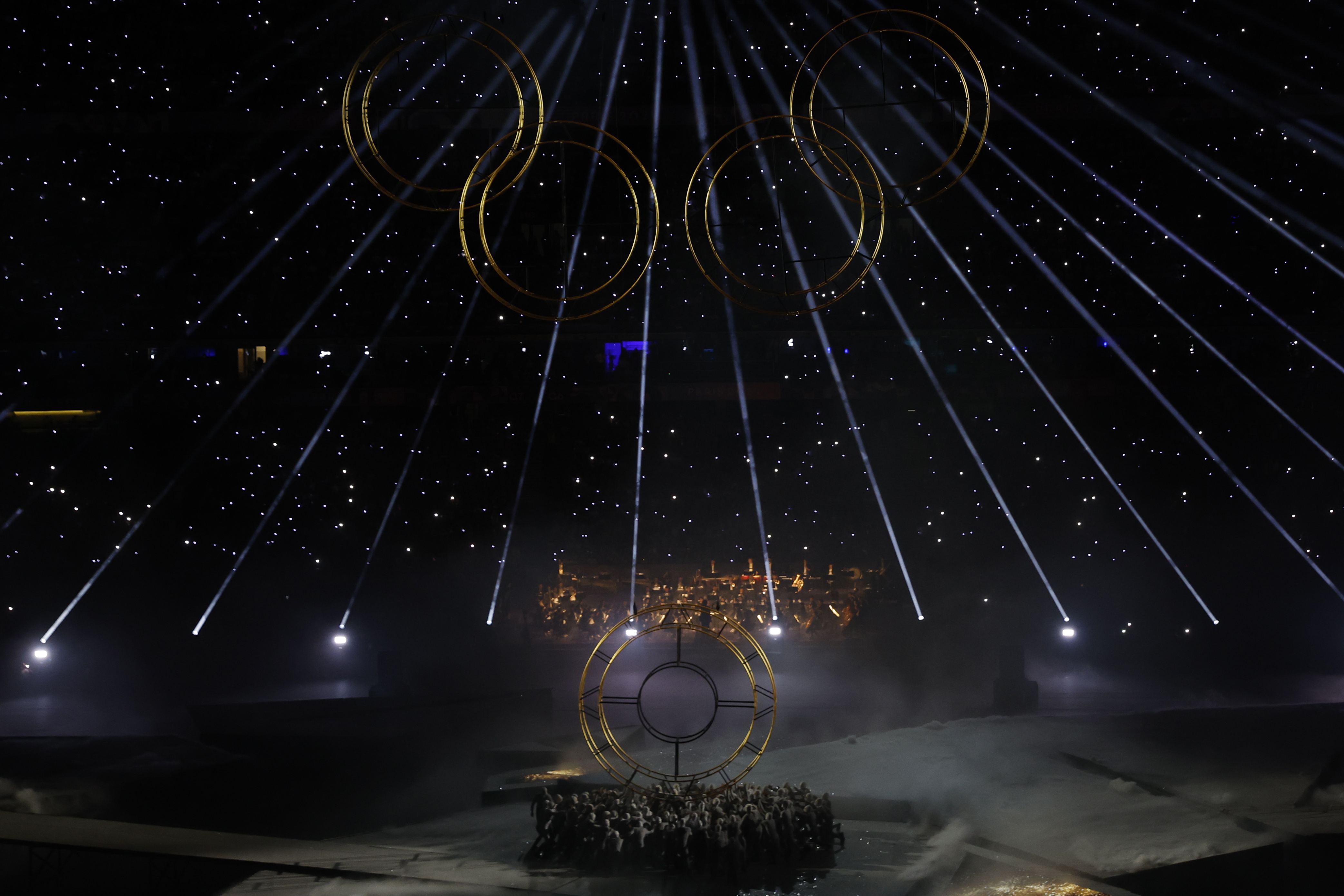 Paris (France), 11/08/2024.- Artists perform during the Closing Ceremony of the Paris 2024 Olympic Games at the Stade de France Stadium in Paris, France, 11 August 2024. (Francia) EFE/EPA/MAST IRHAM