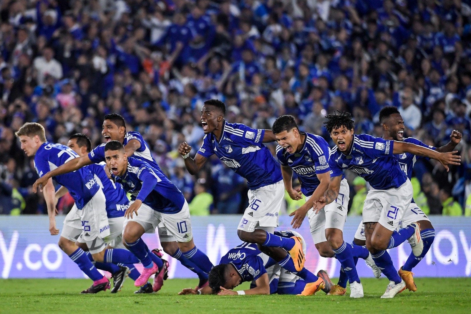 ¿Le gusta? Se filtran más imágenes de la camiseta de Millonarios para este 2024